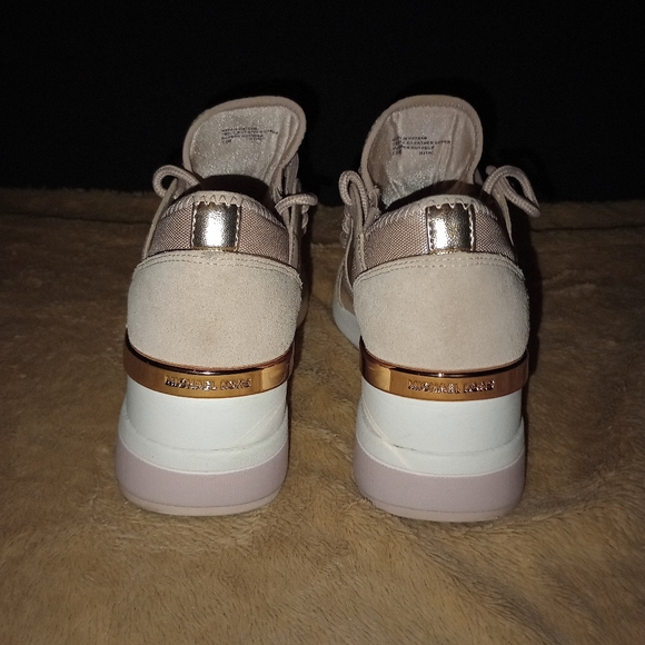 Michael kors Liv Trainer Wedge Sneakers Size 7.5 - Picture 4 of 11